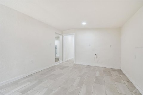 Casa en venta en New Port Richey, Florida, 4 dormitorios, 121.52 m2 № 1900330 - foto 20