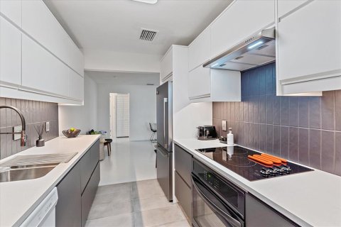 Condominio en alquiler en Sarasota, Florida, 2 dormitorios, 112.04 m2 № 1760169 - foto 8
