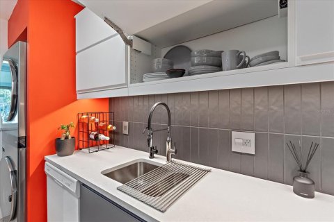 Condominio en alquiler en Sarasota, Florida, 2 dormitorios, 112.04 m2 № 1760169 - foto 7