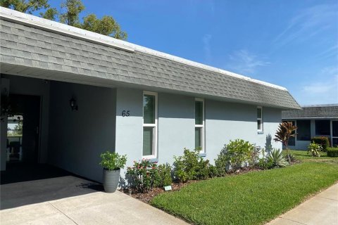 Condominio en alquiler en Sarasota, Florida, 2 dormitorios, 112.04 m2 № 1760169 - foto 1