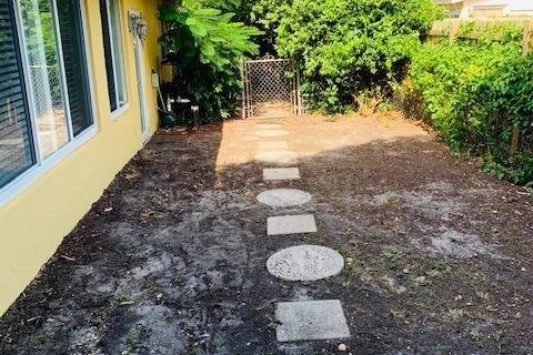 Снять в аренду виллу или дом в Форт-Лодердейл, Флорида 3 спальни, 167.22м2, № 738370 - фото 1