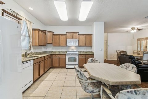 House in Spring Hill, Florida 3 bedrooms, 142.88 sq.m. № 1793405 - photo 14