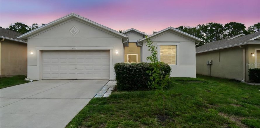 House in Spring Hill, Florida 3 bedrooms, 142.88 sq.m. № 1793405