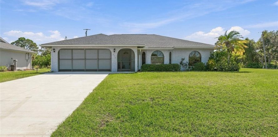 Villa ou maison à Port Charlotte, Floride 3 chambres, 123.65 m2 № 2437279