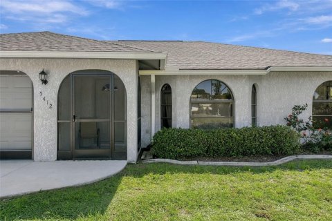 Villa ou maison à vendre à Port Charlotte, Floride: 3 chambres, 123.65 m2 № 2437279 - photo 4