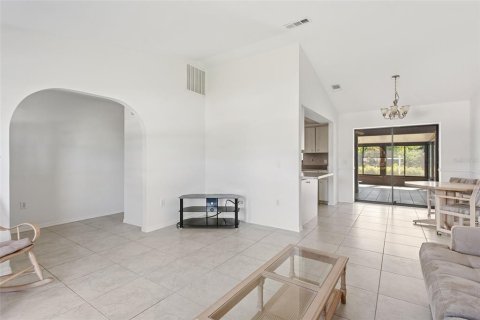 Villa ou maison à vendre à Port Charlotte, Floride: 3 chambres, 123.65 m2 № 2437279 - photo 12