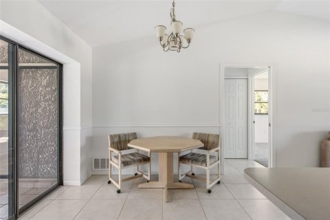 Villa ou maison à vendre à Port Charlotte, Floride: 3 chambres, 123.65 m2 № 2437279 - photo 11