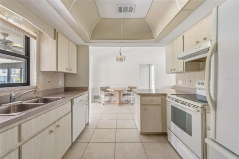 Villa ou maison à vendre à Port Charlotte, Floride: 3 chambres, 123.65 m2 № 2437279 - photo 13