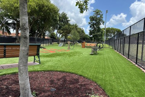 Condominio en venta en Miami, Florida, 2 dormitorios, 95.41 m2 № 2190280 - foto 30