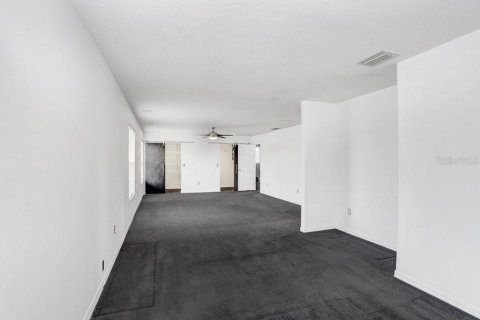 House in Gibsonton, Florida 3 bedrooms, 269.79 sq.m. № 1804975 - photo 27