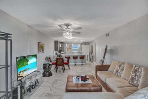 Condo in Boynton Beach, Florida, 1 bedroom  № 2177928 - photo 8