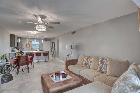 Condo in Boynton Beach, Florida, 1 bedroom  № 2177928 - photo 12
