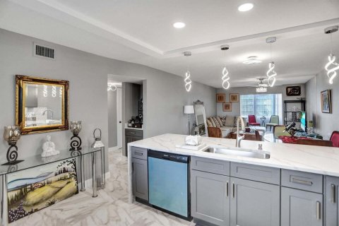 Condo in Boynton Beach, Florida, 1 bedroom  № 2177928 - photo 4