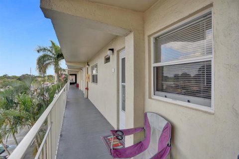 Condo in Boynton Beach, Florida, 1 bedroom  № 2177928 - photo 21