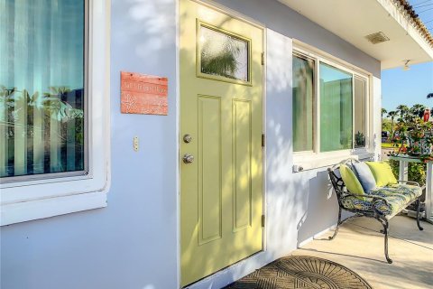 Apartamento en alquiler en Redington Shores, Florida, 2 dormitorios, 110 m2 № 1850224 - foto 13