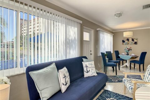 Apartamento en alquiler en Redington Shores, Florida, 2 dormitorios, 110 m2 № 1850224 - foto 26