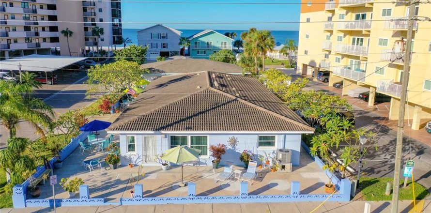 Appartement à Redington Shores, Floride 2 chambres, 110 m2 № 1850224