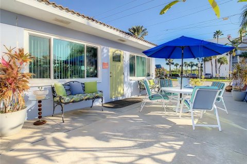 Apartamento en alquiler en Redington Shores, Florida, 2 dormitorios, 110 m2 № 1850224 - foto 11