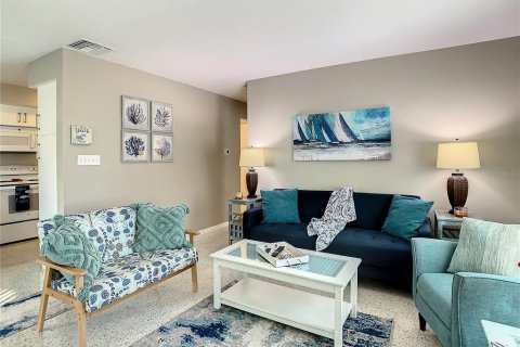 Apartamento en alquiler en Redington Shores, Florida, 2 dormitorios, 110 m2 № 1850224 - foto 29