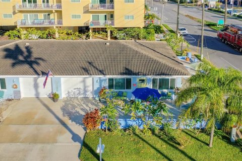 Apartamento en alquiler en Redington Shores, Florida, 2 dormitorios, 110 m2 № 1850224 - foto 2