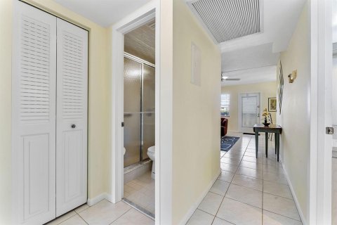 Copropriété à vendre à Boca Raton, Floride: 2 chambres, 79.99 m2 № 2175399 - photo 15