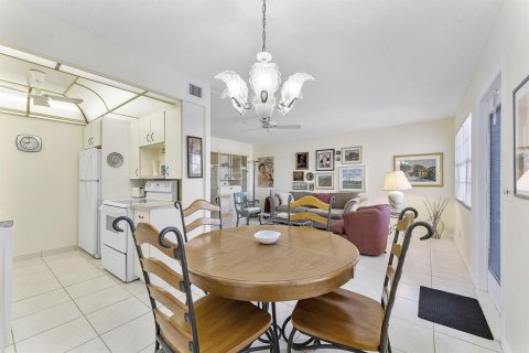 Copropriété à vendre à Boca Raton, Floride: 2 chambres, 79.99 m2 № 2175399 - photo 13