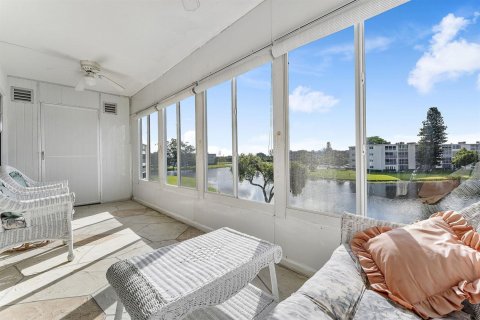 Copropriété à vendre à Boca Raton, Floride: 2 chambres, 79.99 m2 № 2175399 - photo 2