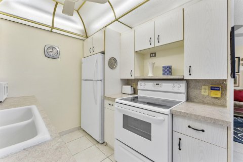 Copropriété à vendre à Boca Raton, Floride: 2 chambres, 79.99 m2 № 2175399 - photo 8