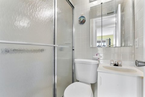 Copropriété à vendre à Boca Raton, Floride: 2 chambres, 79.99 m2 № 2175399 - photo 21