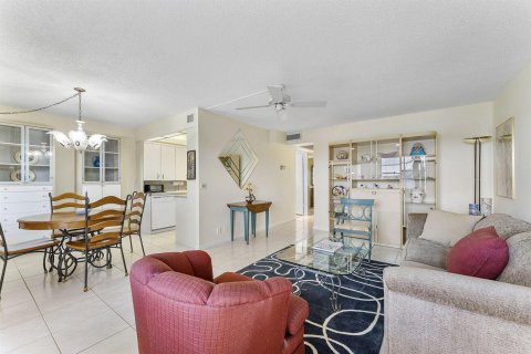 Copropriété à vendre à Boca Raton, Floride: 2 chambres, 79.99 m2 № 2175399 - photo 12