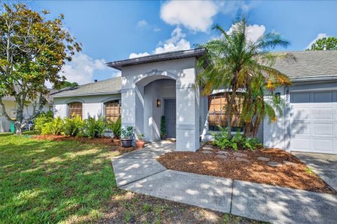 House in Melbourne, Florida 3 bedrooms, 175.77 sq.m. № 2096285 - photo 8