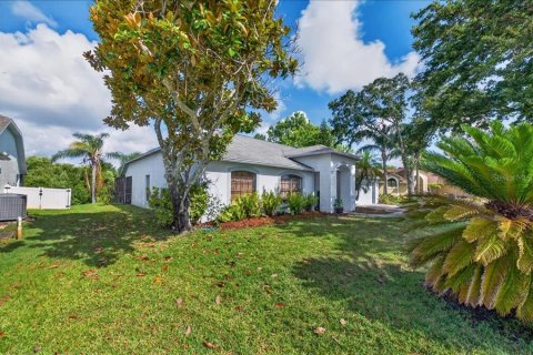 House in Melbourne, Florida 3 bedrooms, 175.77 sq.m. № 2096285 - photo 5