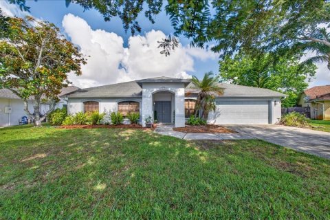 House in Melbourne, Florida 3 bedrooms, 175.77 sq.m. № 2096285 - photo 3