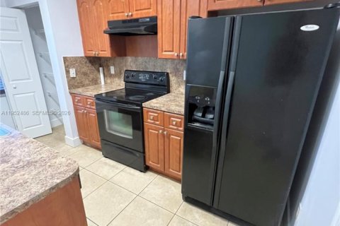 Condominio en alquiler en Dania Beach, Florida, 3 dormitorios, 150.13 m2 № 2007451 - foto 10