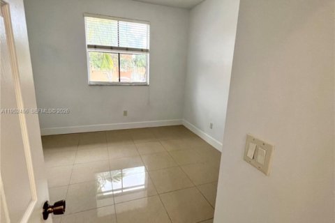 Condominio en alquiler en Dania Beach, Florida, 3 dormitorios, 150.13 m2 № 2007451 - foto 24