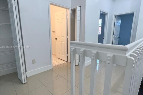 Condominio en alquiler en Dania Beach, Florida, 3 dormitorios, 150.13 m2 № 2007451 - foto 19