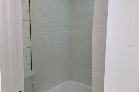 Condo in Clearwater, Florida, 1 bedroom № 2118606 - photo 12
