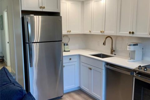 Condo in Clearwater, Florida, 1 bedroom № 2118606 - photo 4
