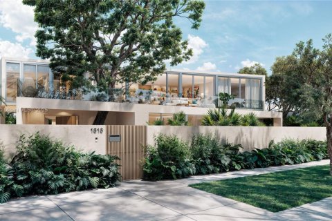 House in Miami, Florida 8 bedrooms № 1862911 - photo 1