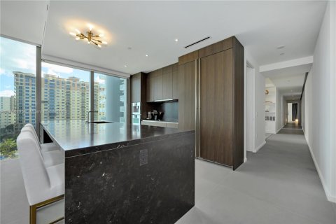 Condominio en venta en Hallandale Beach, Florida, 3 dormitorios, 235.04 m2 № 1874525 - foto 18