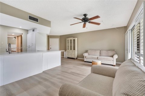 Copropriété à vendre à Jupiter, Floride: 1 chambre, 65.4 m2 № 2382994 - photo 10