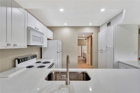 Copropriété à vendre à Jupiter, Floride: 1 chambre, 65.4 m2 № 2382994 - photo 12