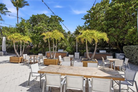 Condo in Key Biscayne, Florida, 3 bedrooms  № 2145697 - photo 24