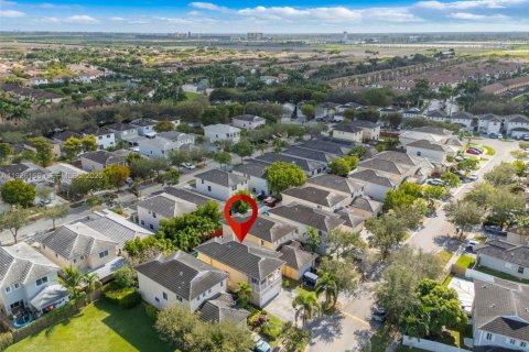Villa ou maison à louer à Homestead, Floride: 4 chambres, 163.69 m2 № 1985904 - photo 16