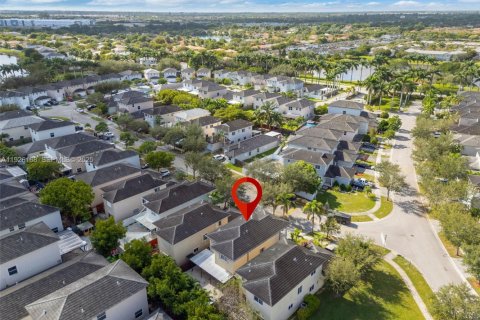 Villa ou maison à louer à Homestead, Floride: 4 chambres, 163.69 m2 № 1985904 - photo 14