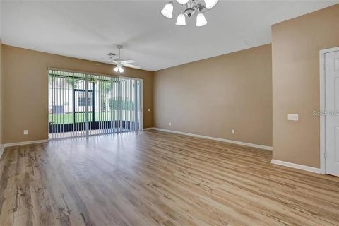 Touwnhouse à louer à Orlando, Floride: 3 chambres, 156.26 m2 № 2105579 - photo 13