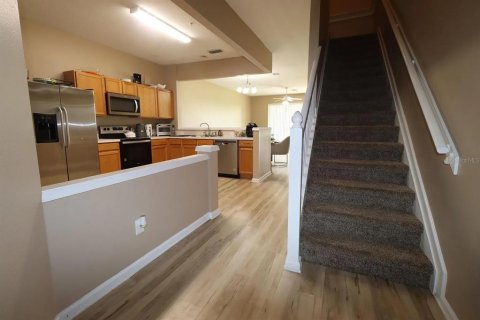 Touwnhouse à louer à Orlando, Floride: 3 chambres, 156.26 m2 № 2105579 - photo 5