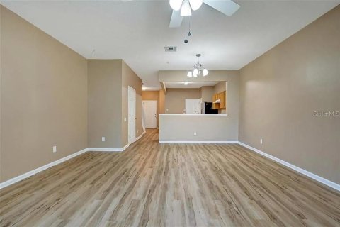 Touwnhouse à louer à Orlando, Floride: 3 chambres, 156.26 m2 № 2105579 - photo 15