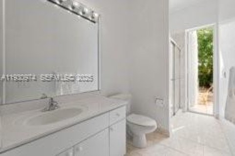 Купить виллу или дом в Майами, Флорида 5 спален, 296.73м2, № 1989958 - фото 30