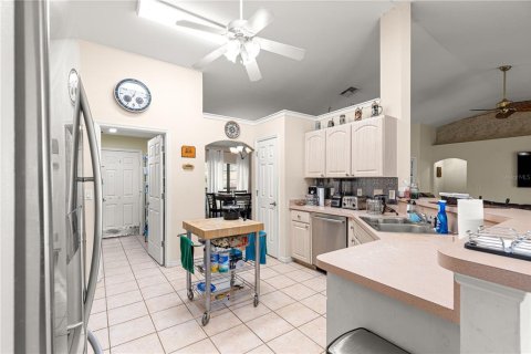 Villa ou maison à vendre à Ocala, Floride: 3 chambres, 191.56 m2 № 1900375 - photo 17